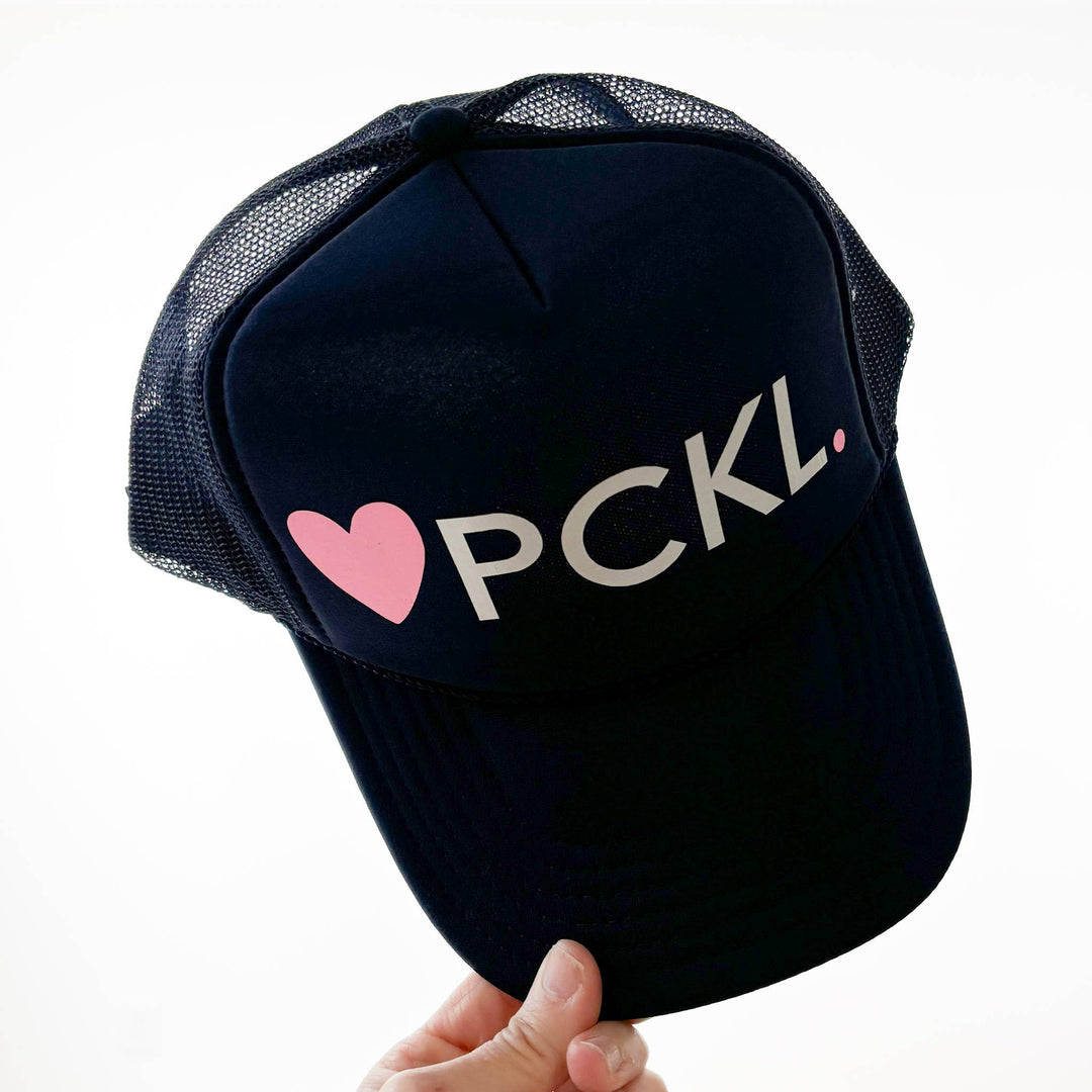 Heart PCKL Trucker