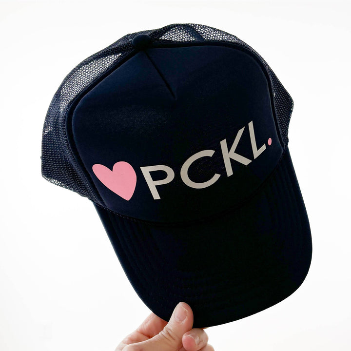 Heart PCKL Trucker